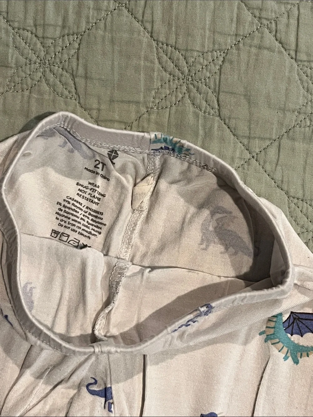 KYTE Baby 2T White Dragon Print Pajama Set with Blue Trim